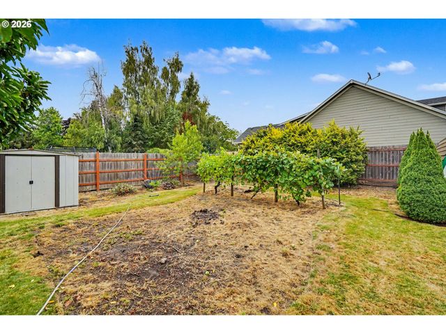 135 ST MARYS Ave, Mt Angel, OR 97362