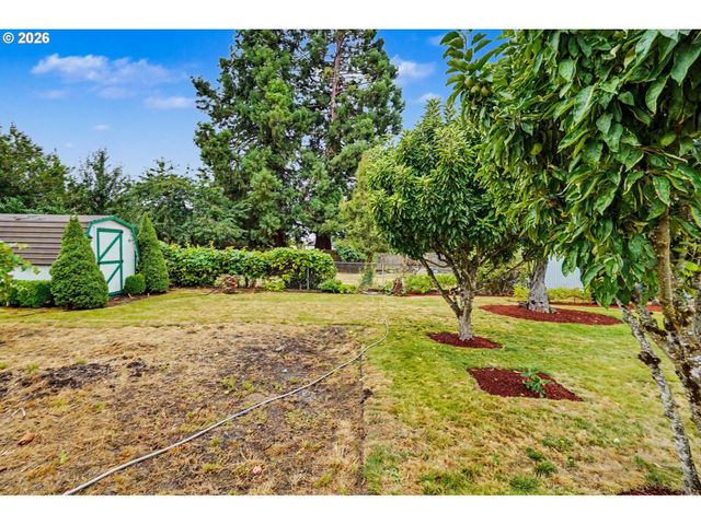 135 ST MARYS Ave, Mt Angel, OR 97362