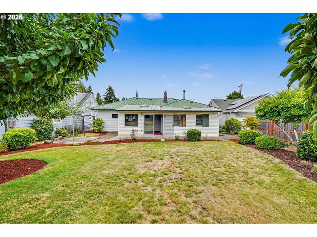 135 ST MARYS Ave, Mt Angel, OR 97362