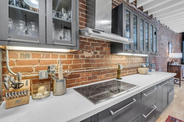 55 E Main Street #208, Chattanooga, TN 37408