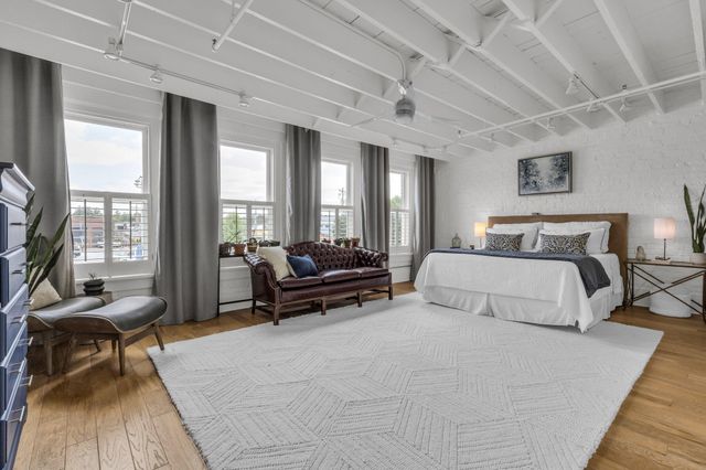 55 E Main Street #208, Chattanooga, TN 37408