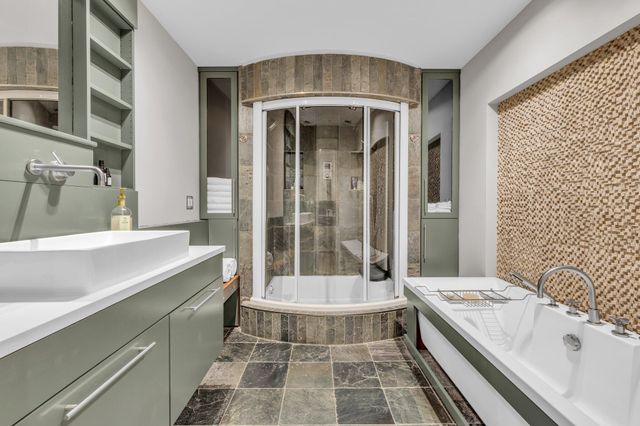 55 E Main Street #208, Chattanooga, TN 37408