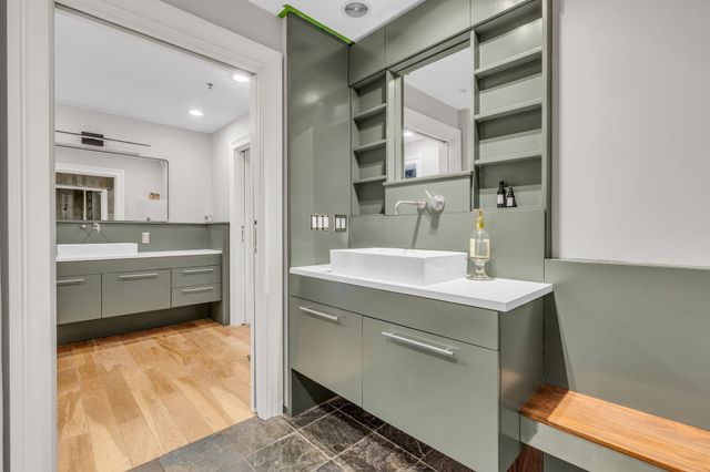 55 E Main Street #208, Chattanooga, TN 37408