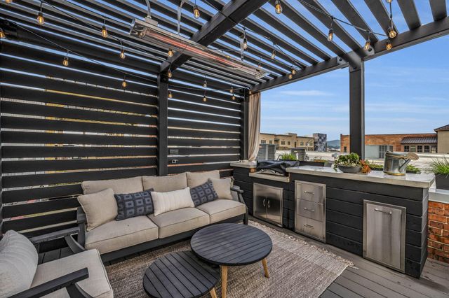 55 E Main Street #208, Chattanooga, TN 37408