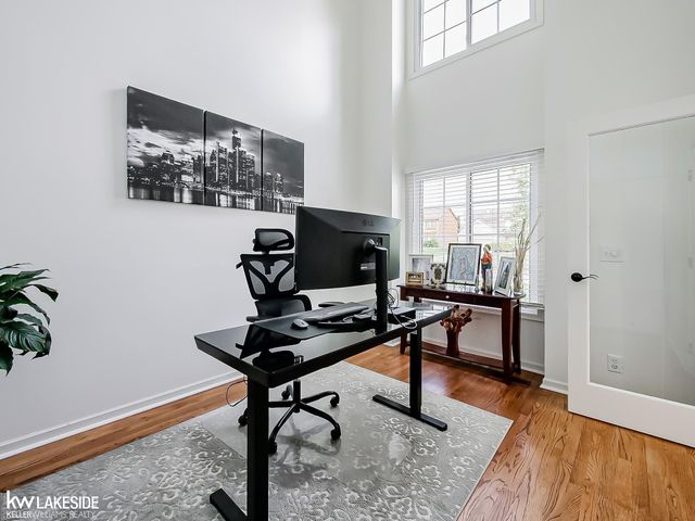 2058 Reagan Drive, Rochester Hills, MI 48309