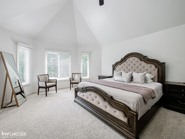 2058 Reagan Drive, Rochester Hills, MI 48309