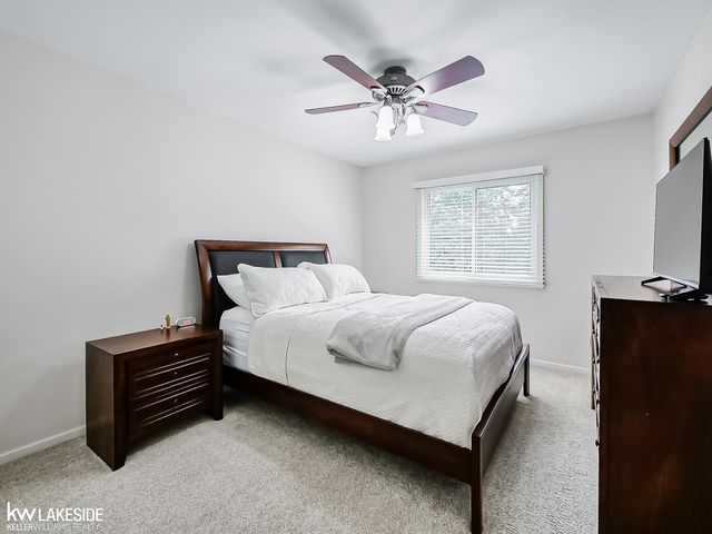 2058 Reagan Drive, Rochester Hills, MI 48309