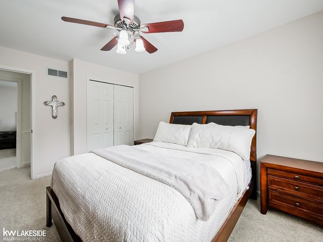 2058 Reagan Drive, Rochester Hills, MI 48309