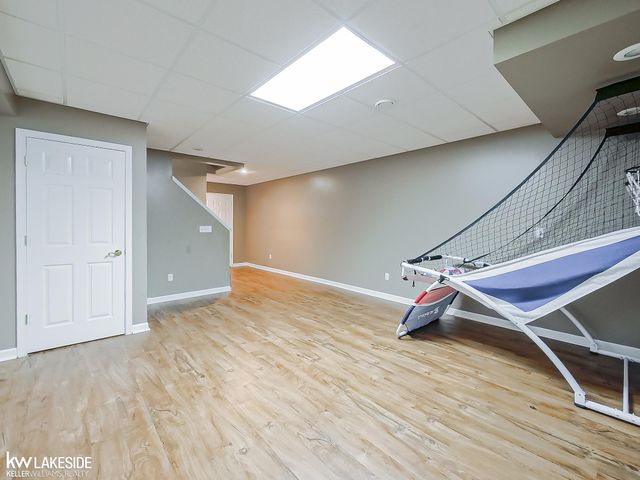2058 Reagan Drive, Rochester Hills, MI 48309