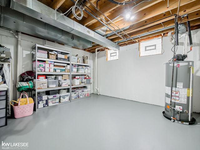 2058 Reagan Drive, Rochester Hills, MI 48309