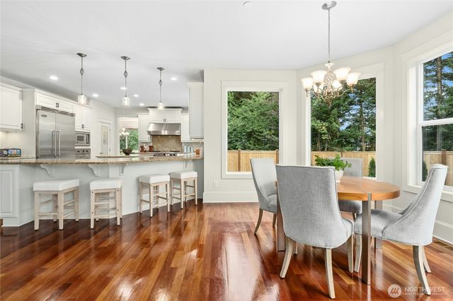 9106 NE 32nd Street, Yarrow Point, WA 98004