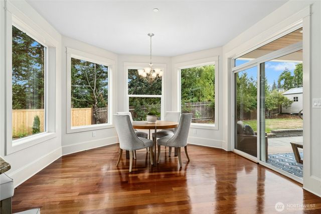9106 NE 32nd Street, Yarrow Point, WA 98004