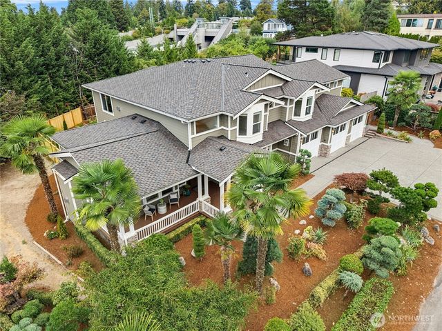 9106 NE 32nd Street, Yarrow Point, WA 98004