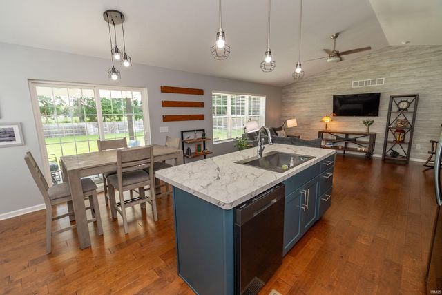 57716 Amber Valley Drive, Elkhart, IN 46517