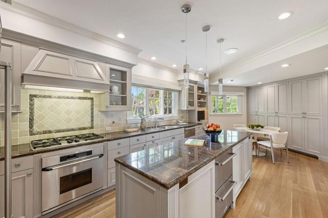 300 Uplands Drive, Hillsborough, CA 94010