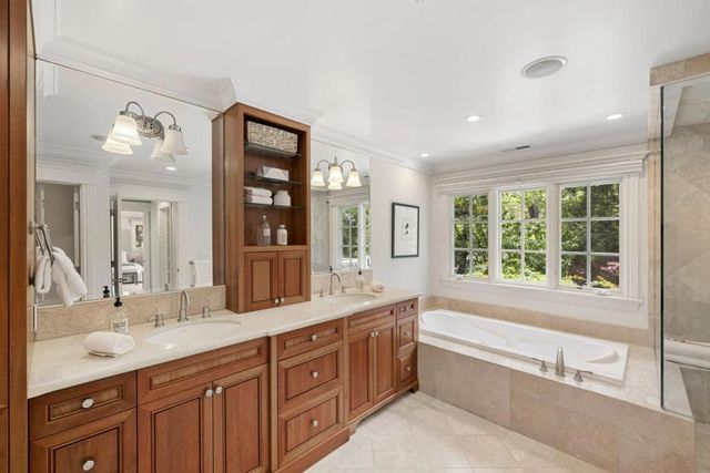 300 Uplands Drive, Hillsborough, CA 94010