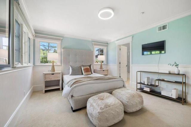 300 Uplands Drive, Hillsborough, CA 94010