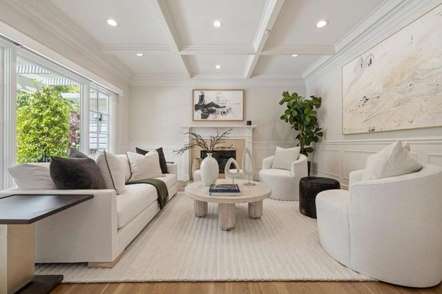 300 Uplands Drive, Hillsborough, CA 94010