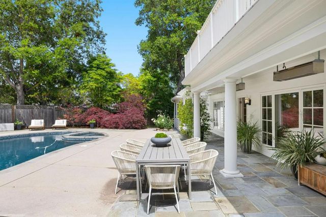 300 Uplands Drive, Hillsborough, CA 94010