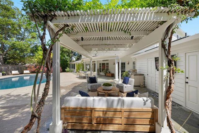 300 Uplands Drive, Hillsborough, CA 94010