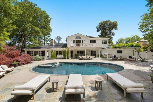 300 Uplands Drive, Hillsborough, CA 94010