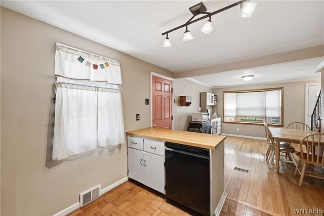154 Saint Lawrence Avenue, Buffalo, NY 14216