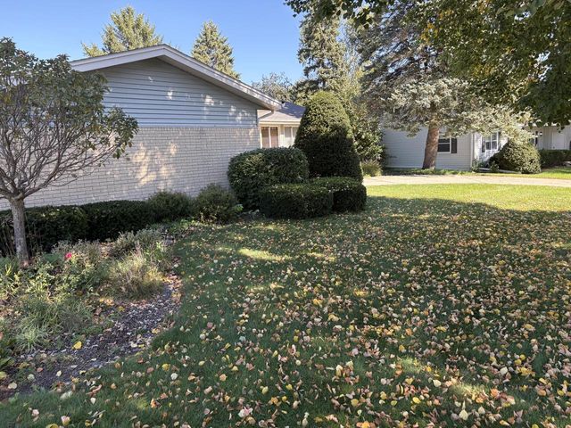 3022 Westwood DRIVE, Janesville, WI 53548