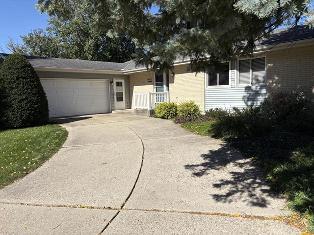 3022 Westwood DRIVE, Janesville, WI 53548