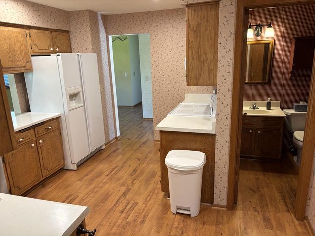 3022 Westwood DRIVE, Janesville, WI 53548