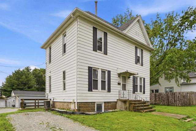 716 W 2nd Street, Cedar Falls, IA 50613