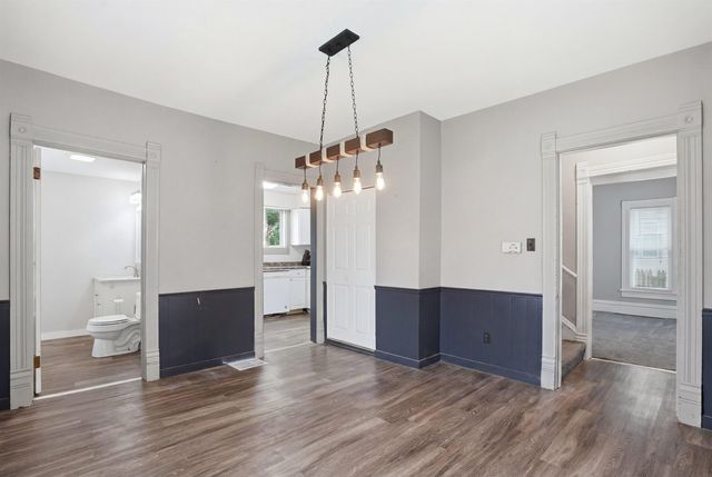 716 W 2nd Street, Cedar Falls, IA 50613