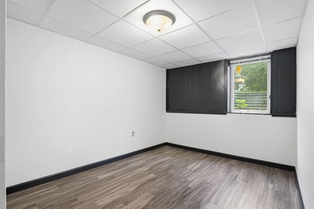 716 W 2nd Street, Cedar Falls, IA 50613