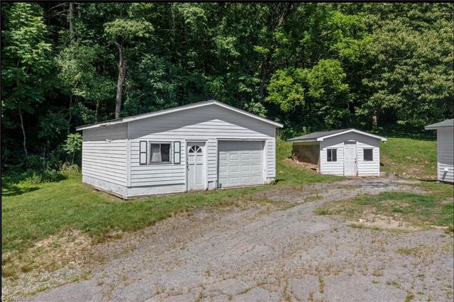 6689 Nc Highway 16, Millers Creek, NC 28651