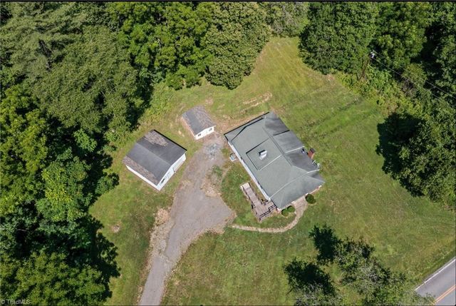 6689 Nc Highway 16, Millers Creek, NC 28651
