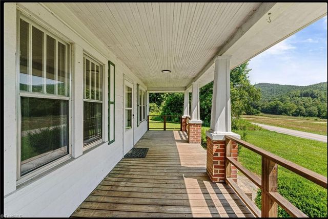 6689 Nc Highway 16, Millers Creek, NC 28651