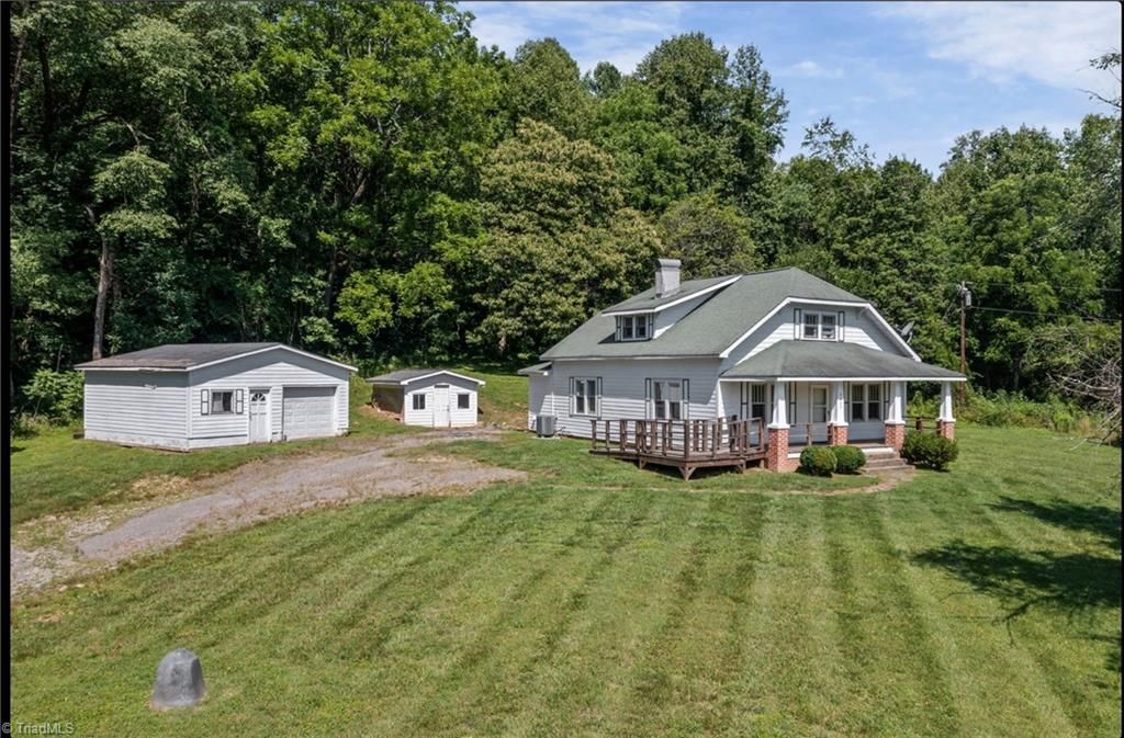 6689 Nc Highway 16, Millers Creek, NC 28651