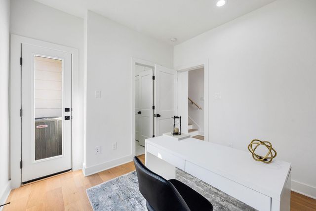 303 Marcella Street O, Houston, TX 77091