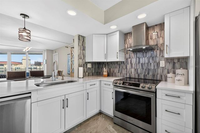 690 ISLAND WAY 1109, Clearwater Beach, FL 33767