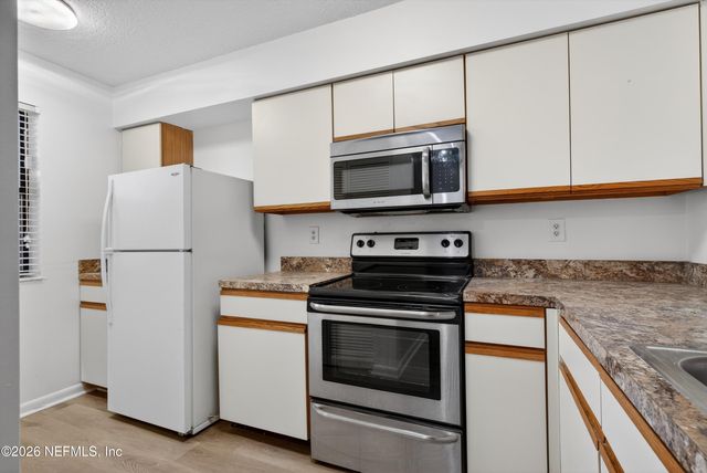 1604 ARCADIA Drive 109, Jacksonville, FL 32007