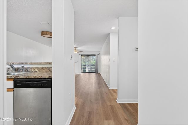 1604 ARCADIA Drive 109, Jacksonville, FL 32007