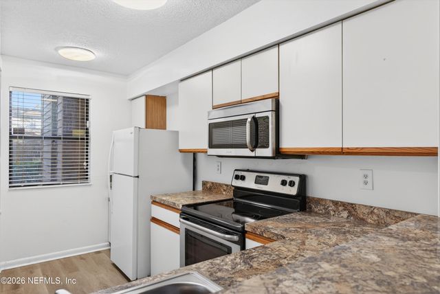 1604 ARCADIA Drive 109, Jacksonville, FL 32007