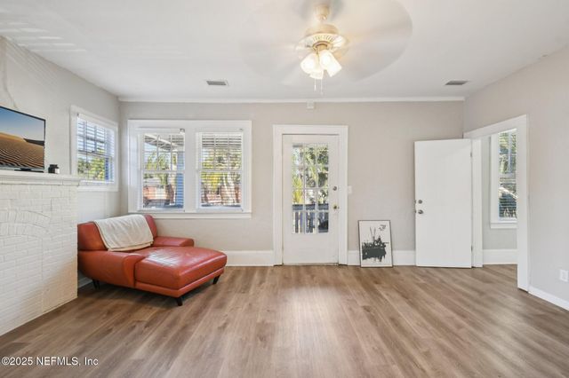 2850 COLLEGE Street, Jacksonville, FL 32205