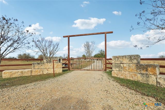 3000 W Amity Road, Salado, TX 76571