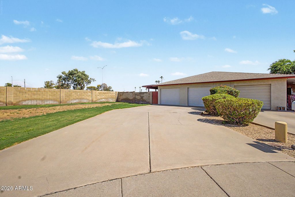 1965 E INVERNESS Circle, Mesa, AZ 85204 — photo 2