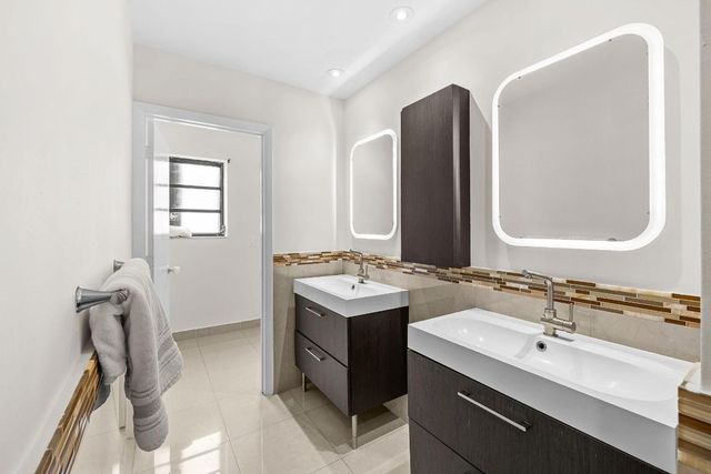 3411 N Park Road, Hollywood, FL 33021