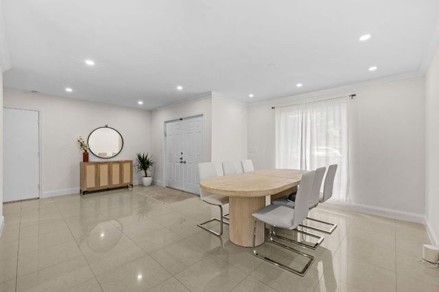 3411 N Park Road, Hollywood, FL 33021