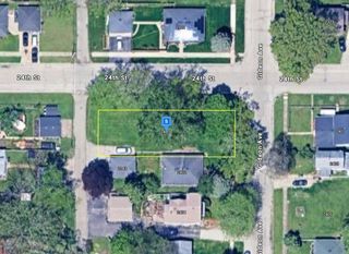 2400 Gideon Avenue, Zion, IL 60099