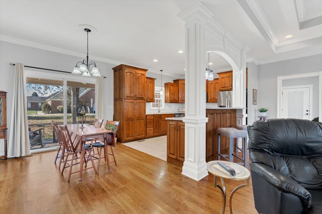 23 Regalwood Dr, Manchester, TN 37355