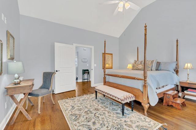 23 Regalwood Dr, Manchester, TN 37355