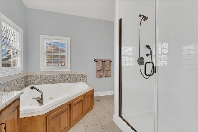 23 Regalwood Dr, Manchester, TN 37355